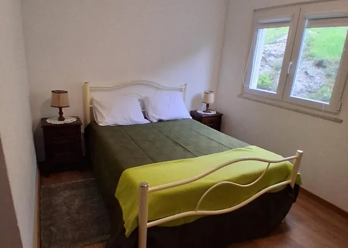 Piscinas, Serra Da Estrela Al * Cortes do Meio